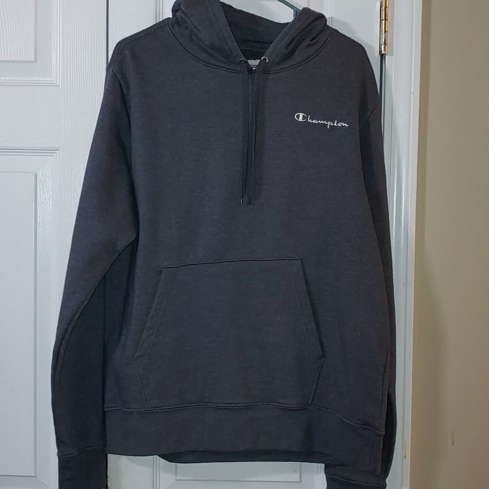 Champion  Dark Gray Sweatshirt Hoodie Kangaroo Pocket  Sz M  NWOT